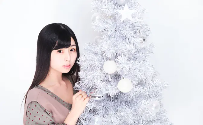 グラビアアイドル くりえみ、一青窈＆武部聡志の楽曲で歌手活動スタート