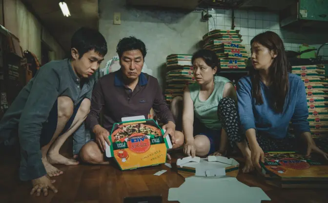 ポン・ジュノ『パラサイト 半地下の家族』を自宅で！ アマプラで先行配信へ