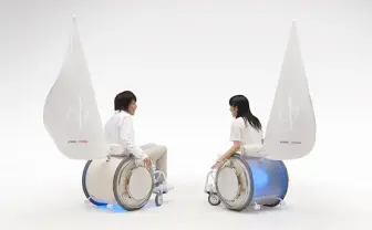 楽器に乗るという新体験! 音を奏でる電動車いすを2つのヤマハが発表