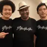 バーナード・パーディー先生を囲むMOBYさんとDJ JINさん／画像はTBSラジオより