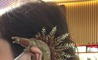 圧倒的存在感なんてもんじゃねえ! リアルすぎる『シン・ゴジラ』蒲田くん耳掛けアクセサリー