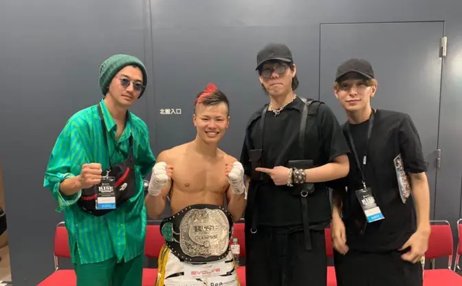 那須川天心の応援に野田洋次郎やHIKAKIN　ボクサーたちの豪華な交友関係