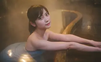 【写真】美人すぎるナース「桃月なしこ」さんと温泉旅😍