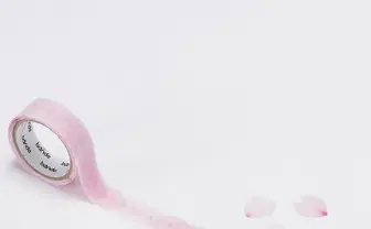 桜の花びらマスキングテープが話題！ 1枚ずつはがして貼れてかわいい