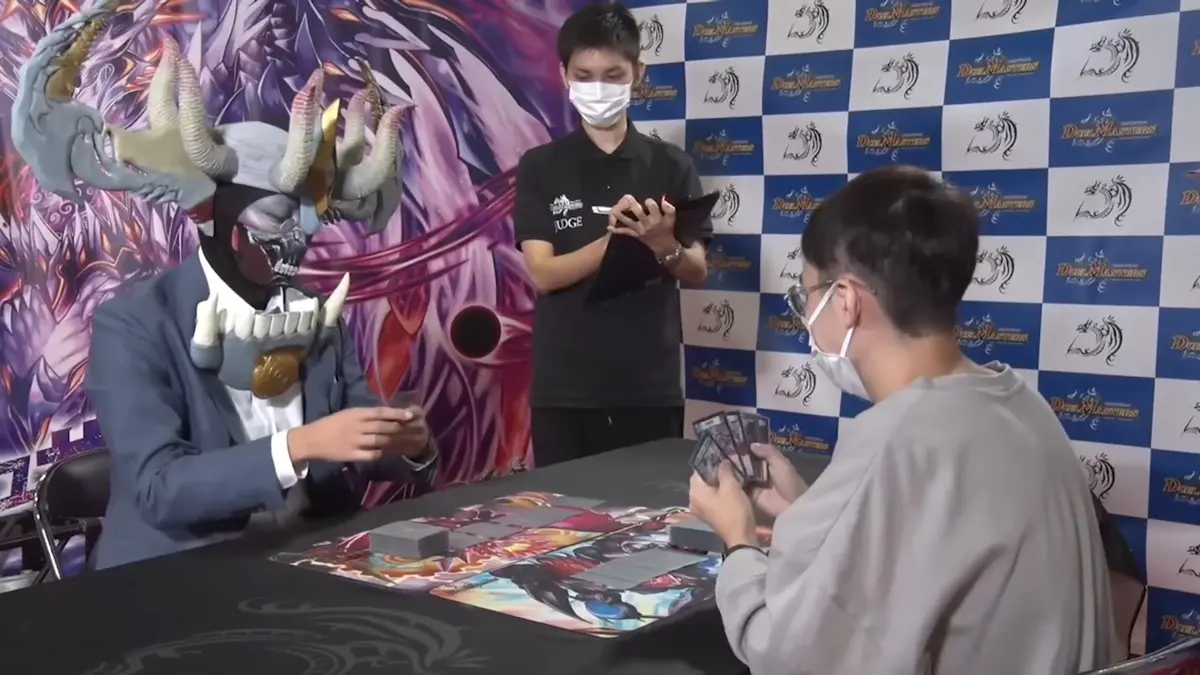 『デュエマ』公式大会に《ジャシン帝》侵入！ コスプレした選手が配信席で試合