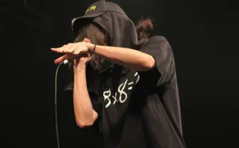 ラッパーが韻を踏んで知恵袋の「彼氏が会話中執拗に韻を踏んでくる」というSOSにアンサー