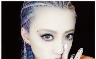 ネオギャル・植野有砂デザイン！ “紙”を使った新感覚メイクがアツい！