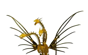ゴジラとキングギドラが骨に! 西川伸司プロデュースによる究極カプセルトイ