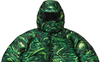 禍々しくてかわいい！『エイリアン』クリーチャーデザイナーとSupremeがコラボ