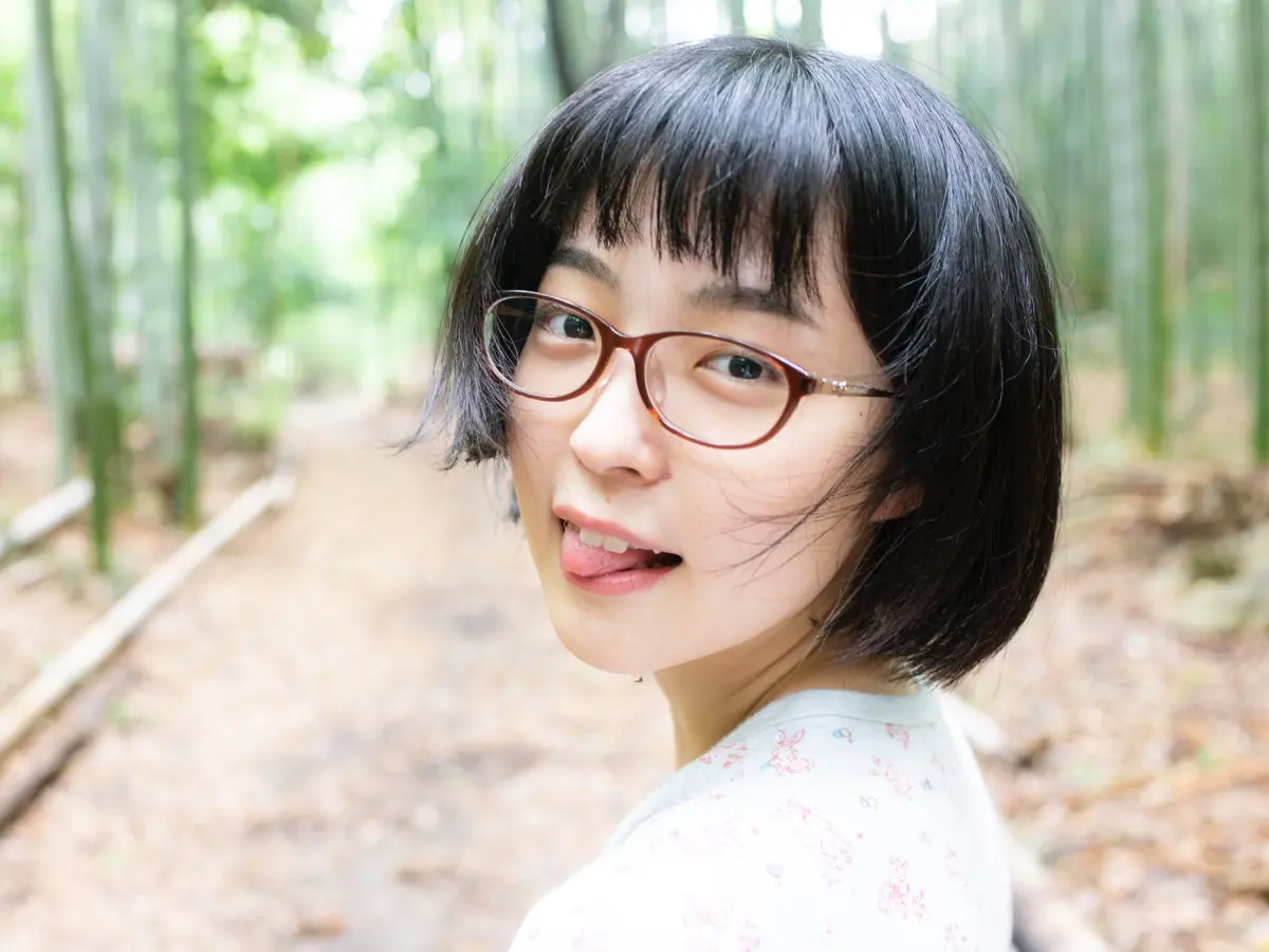 青山裕企、写真展「少女礼讃」で新たな一面　トークイベントも開催