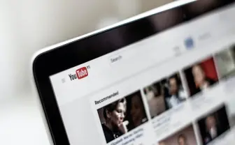 YouTubeが新機能「クリップ」テスト中　SNSで切り抜き動画をさくっと共有