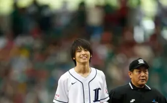 「妖怪ウォッチ」ようかい体操のお兄さんが西武ドームの始球式に登場