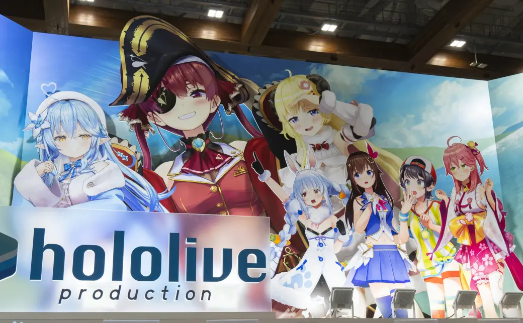 コミケ100】ホロライブ・サマー再び！水着VTuber35名がブースに