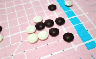 京都市街を碁盤にして囲碁ができる風呂敷「たのしき」がカワイイ！