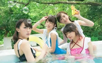 痩せがち女子でもコレで夏を満喫できちゃう!?　フリルがキュートな『feast』2016水着発表 [オタ女]