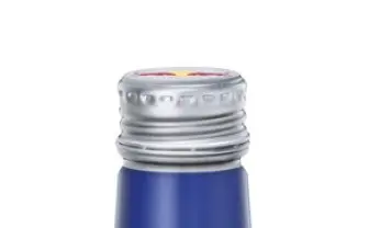 暑い夏を乗り切れ！ 「レッドブル」増量ボトルタイプ販売決定