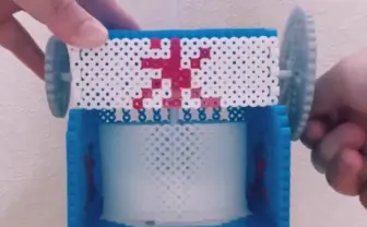 アイロンビーズでかき氷機を再現したスゴ腕にびっくり！