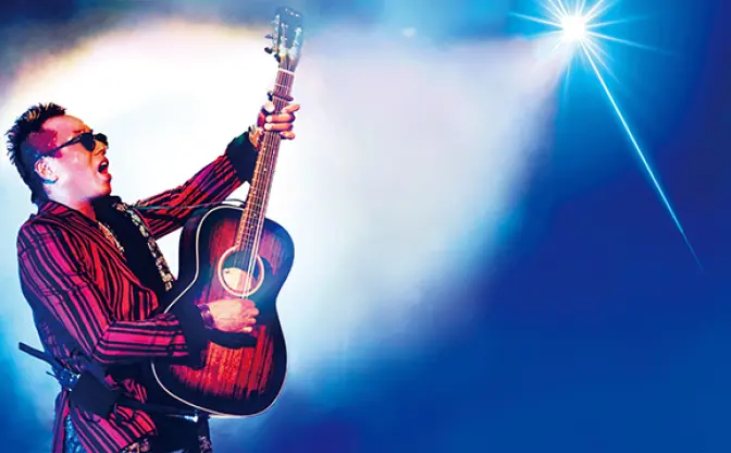 長渕剛、自身初の配信ライブ　史上最大規模の演出を宣言、再び伝説なるか