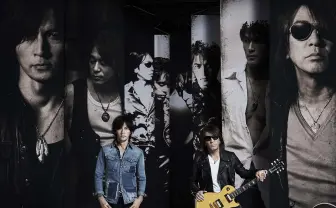 B’z、30周年エキシビション　本人私物の展示や「B’z人生ゲーム」も