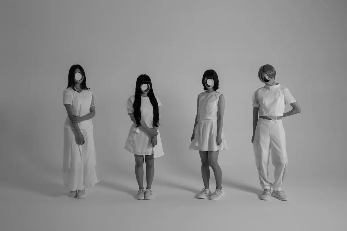 Maison book girl / 闇色の朝 / MV