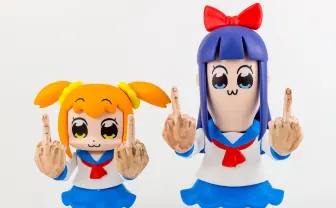 『ポプテピピック』組立フィギュアがワンフェスに降臨ッダロガケカスゥ!