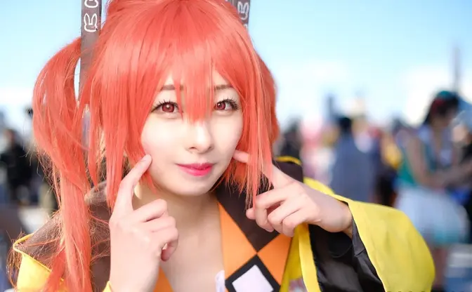 【コミケ95】美女コスプレイヤーに万歳！ 晴天の女神が輝いた2日目