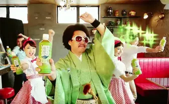 あの「綾鷹」に異変が！！突然のファンキーな展開に戸惑う人が続出中！？