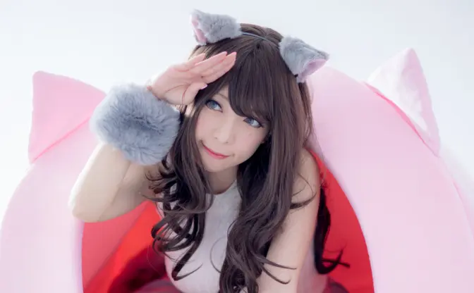 【人用】ネコになれるペットハウス誕生　モデルは人気レイヤー 宮本彩希