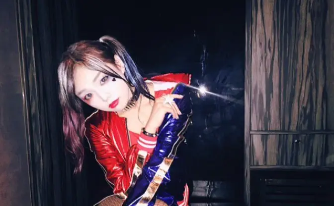 篠崎愛がハーレイクインのコスプレ披露　悪役ヒロインはセクシーで刺激的