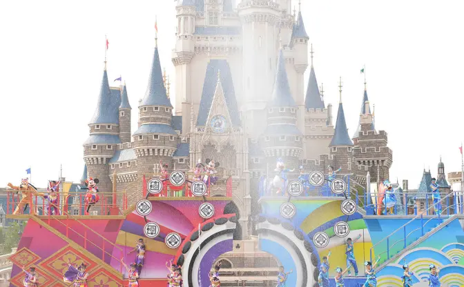 東京ディズニーランドとシーが「園内での営利活動」禁止　YouTuberにも影響か