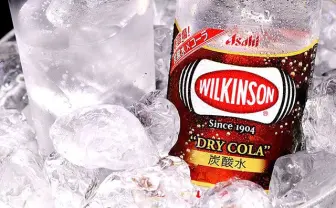 透明なのにコーラの香り？ウィルキンソンのドライコーラが気になる！