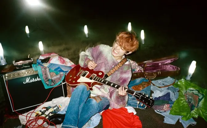 米津玄師プロデュースの菅田将暉「まちがいさがし」MV　歌と共鳴する光の演出