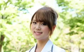 ナース、受付嬢、ウェイトレス…「制服美人時計」登場!