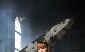 “ポスギャル” 安斉かれん、コスプレで『ブラクロ』アスタの意志の強さ再現