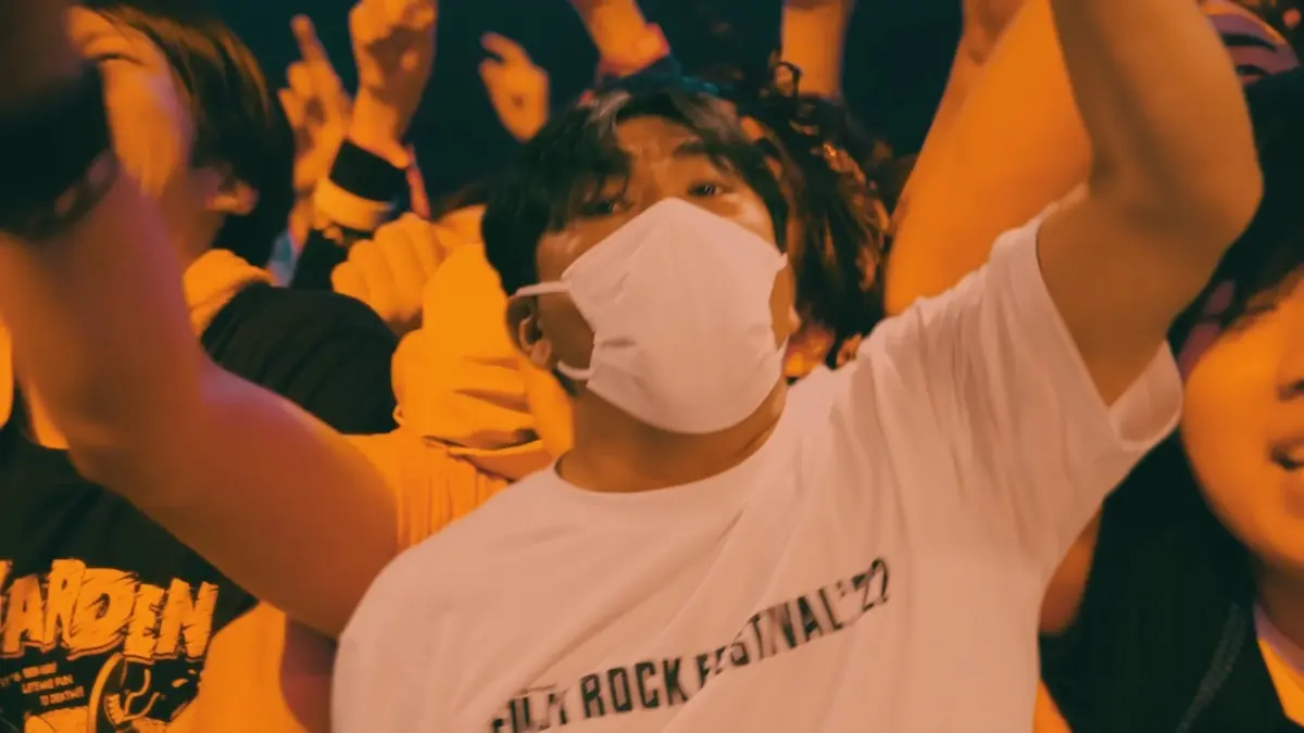 賛否両論を巻き起こした「The FUJIROCKER in you!」
