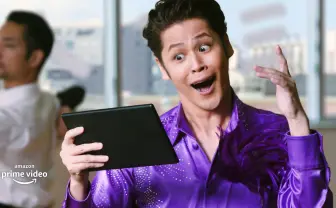 宮野真守、顔芸がインパクト大のPrime Video新CMで情熱的に歌って踊る!