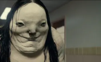 デル・トロ新作ホラー『スケアリーストーリーズ』青白い女のモチ肌に釘付け