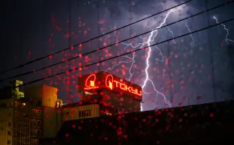 【写真】記録的な雷雨、フォトグラファーが撮った1枚がセクシーな迫力