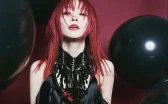 LiSAミニアルバム『LADYBUG』 Bʼz松本、女王蜂、ゆず北川、SiMのMAHら参加