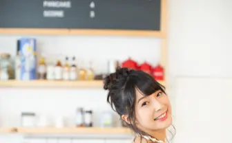 川崎あや『ヤングアニマル』表紙に降臨 世界がくびれストを求めてる