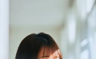 【写真】セクシー女優 美谷朱里は悩まない「音楽を聴きながら猫を吸います」