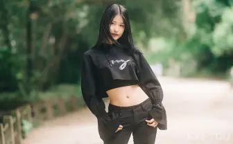 【写真】日韓ハーフの美少女「森嶋あんり」 群馬のJKが制服を脱いだら…