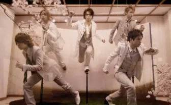 嵐「Love so sweet」1億回再生を突破 “恋が始まる”秘密を音楽理論的に解説