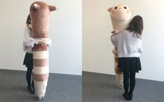 ポケモン「オオタチ」の等身大ぬいぐるみ　全長180cm、重さ2キロ超えの愛おしさ
