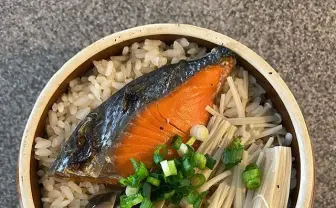 アジカンのゴッチ、釜飯にハマる コロナ禍のなか淡々と投稿される釜に日常を感じる