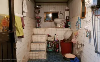 韓国映画『パラサイト』バーチャル背景 半地下でテレワーク捗っちゃう