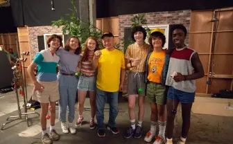 『ストレンジャー・シングス』高橋名人vsキャスト、夢の連射対決が実現