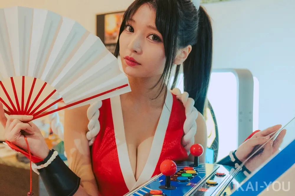 似鳥沙也加、コスプレで不知火舞  「全年齢対象」イベントで披露.jpg