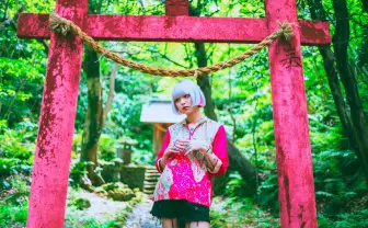 4s4ki、メジャーデビューアルバム『Castle in Madness』客演に釈迦坊主ら参加