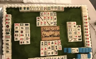 絶体絶命の麻雀ケーキ、プロ雀士が「史上最強の何切る問題」を解説